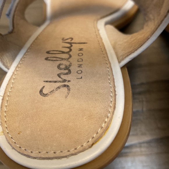 WHITE CHUNKY HEELS SHELLY LONDON 7.5 - Picture 12 of 14